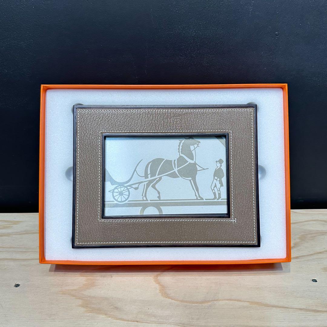 新品未使用エルメス　フォトフレーム　ベージュ　写真立て