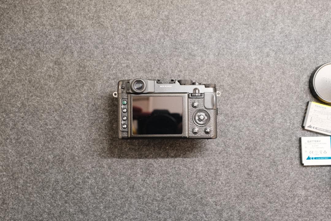 【美品】富士フイルム X10 ブラック