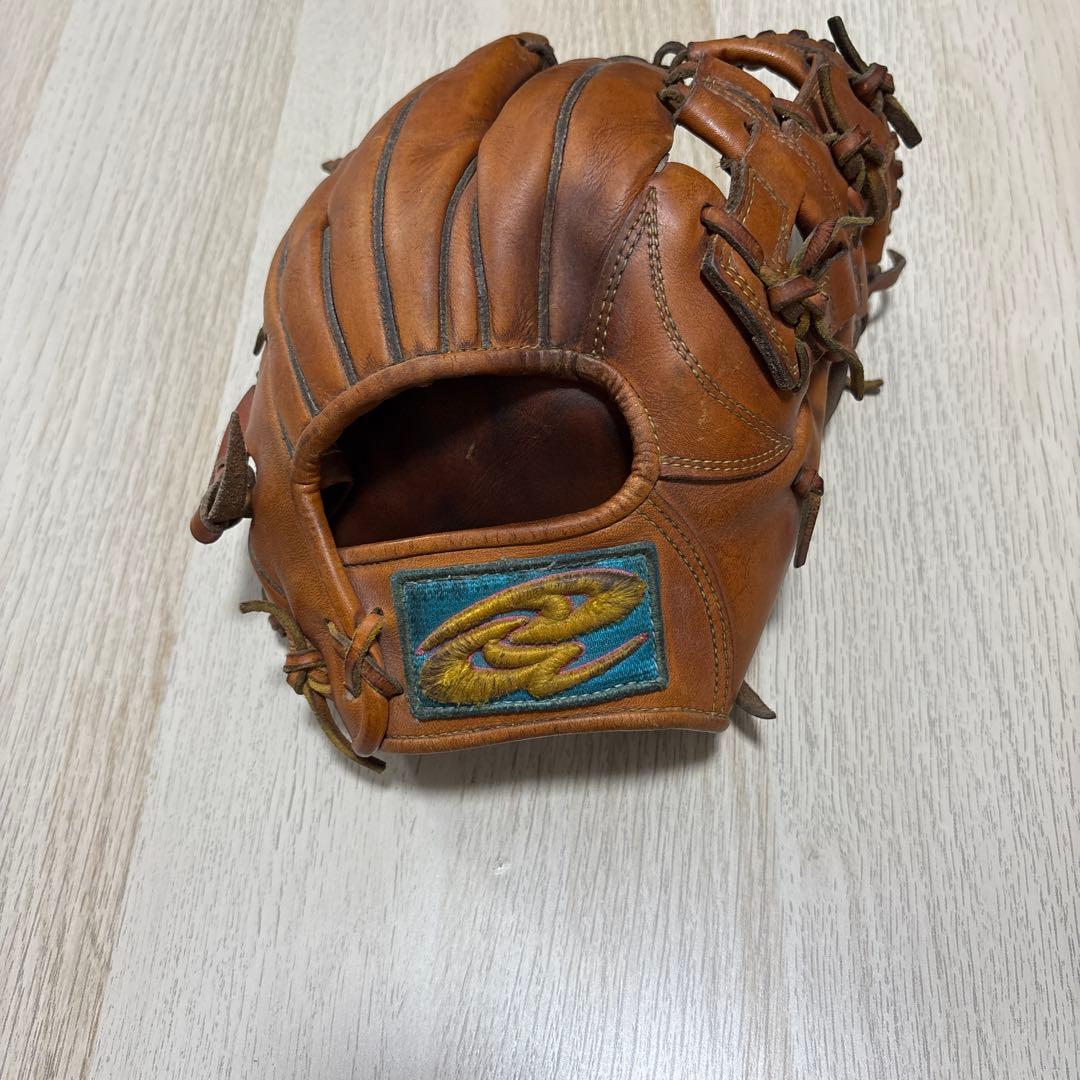 ドナイヤ硬式野球グローブ