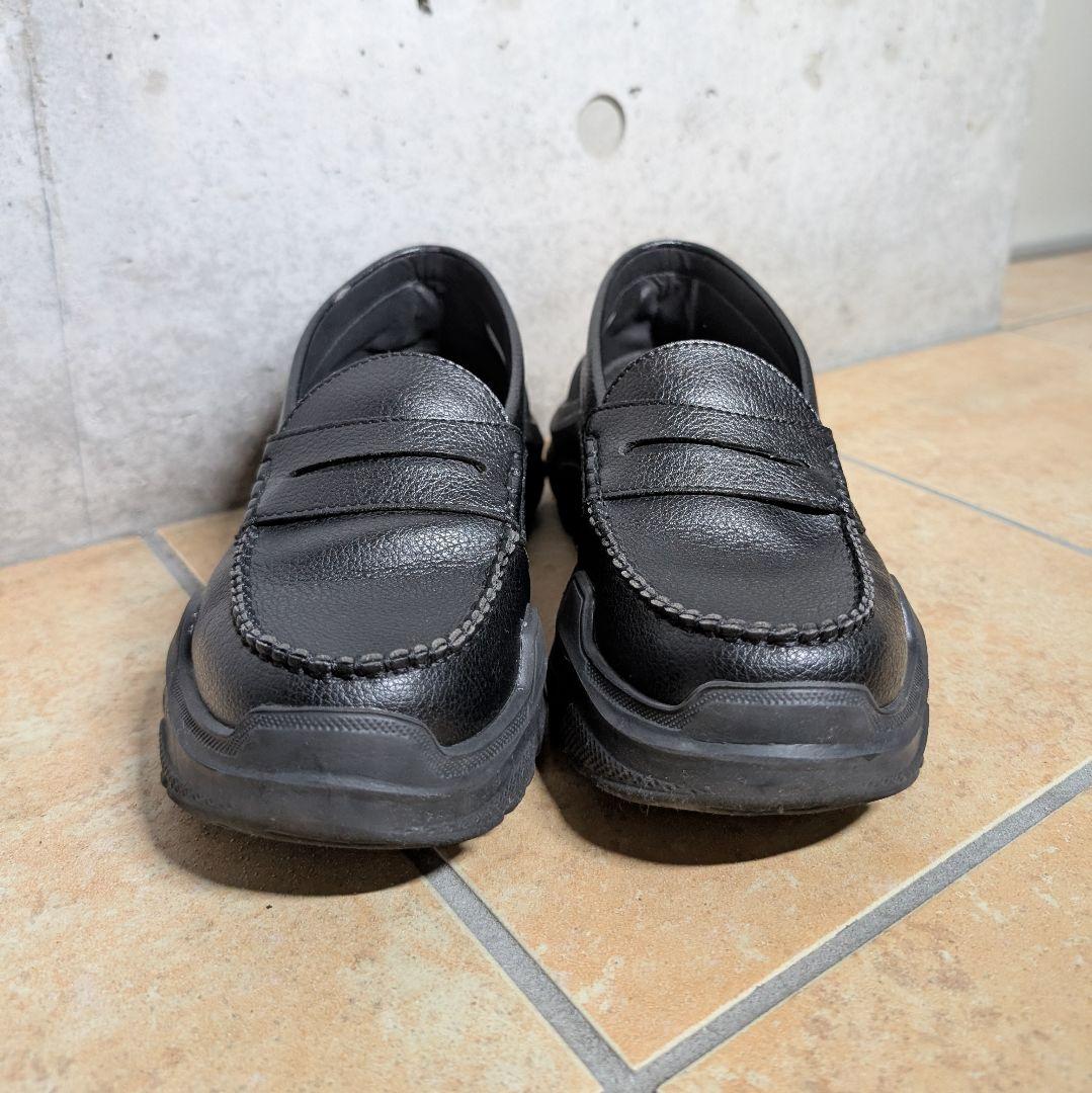 AKIKO AOKI ローファースニーカー 型押しレザー