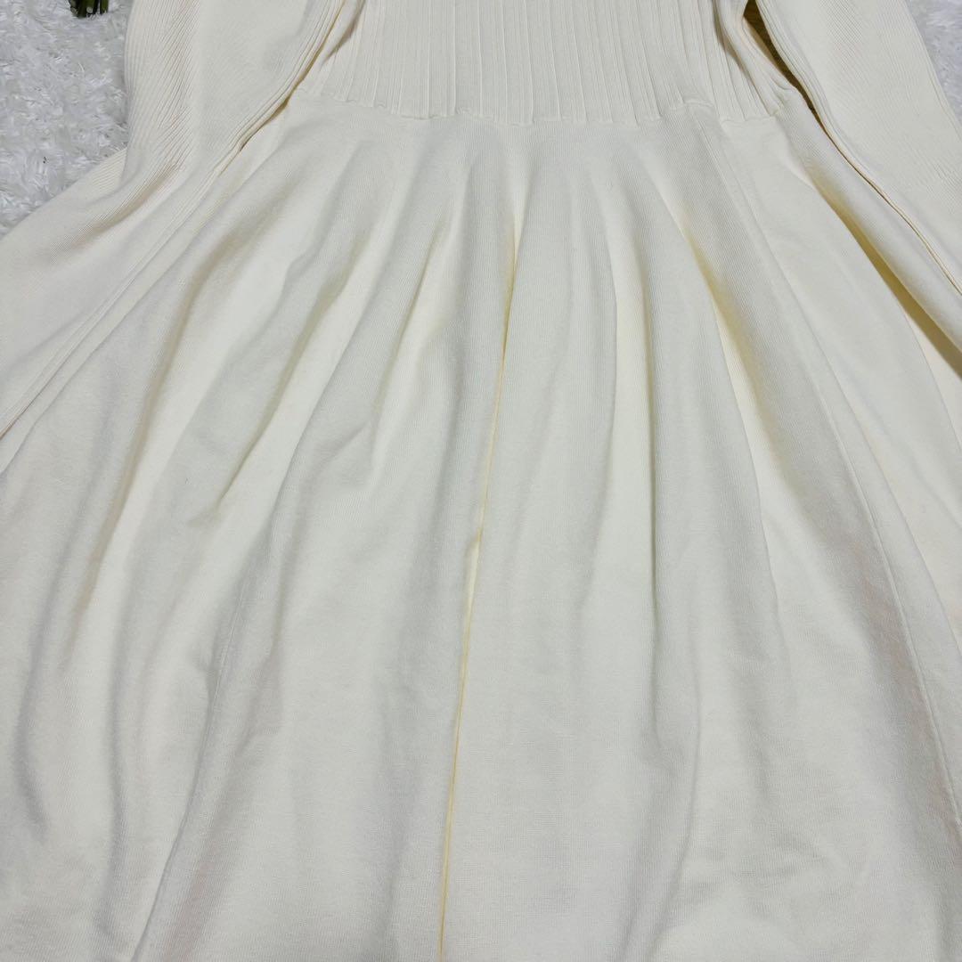 23100円未使用タグ付き　ラブティックボンボンパワショルロングニットワンピース