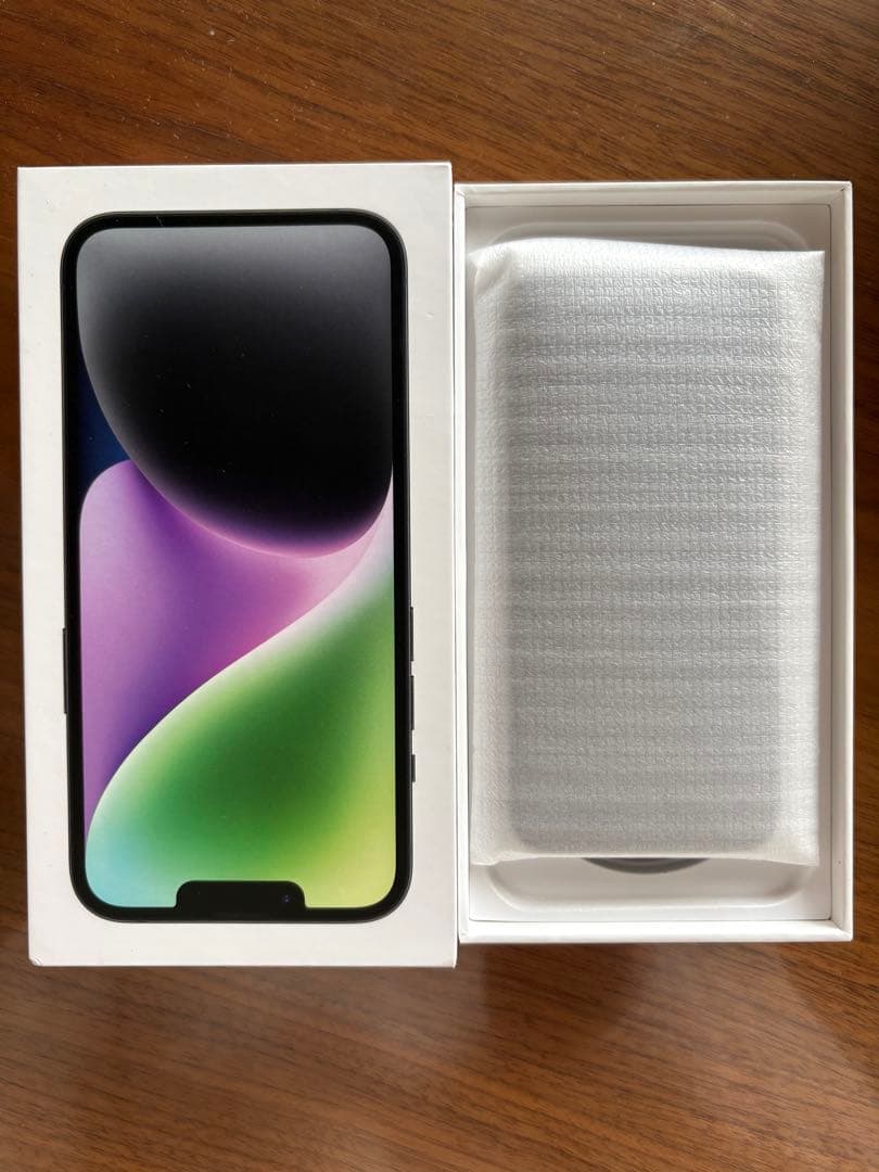 Apple iPhone SE 64GB スペースグレイ