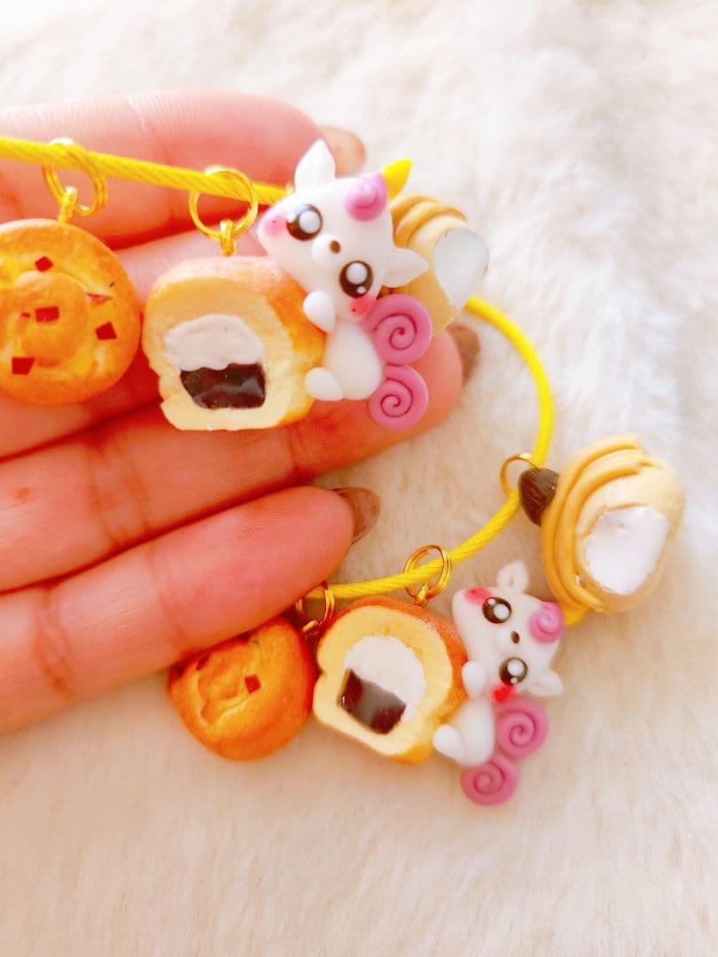 生春巻き　カワウソ　フェイクスイーツ 樹脂粘土　スイーツデコ　ミニチュア