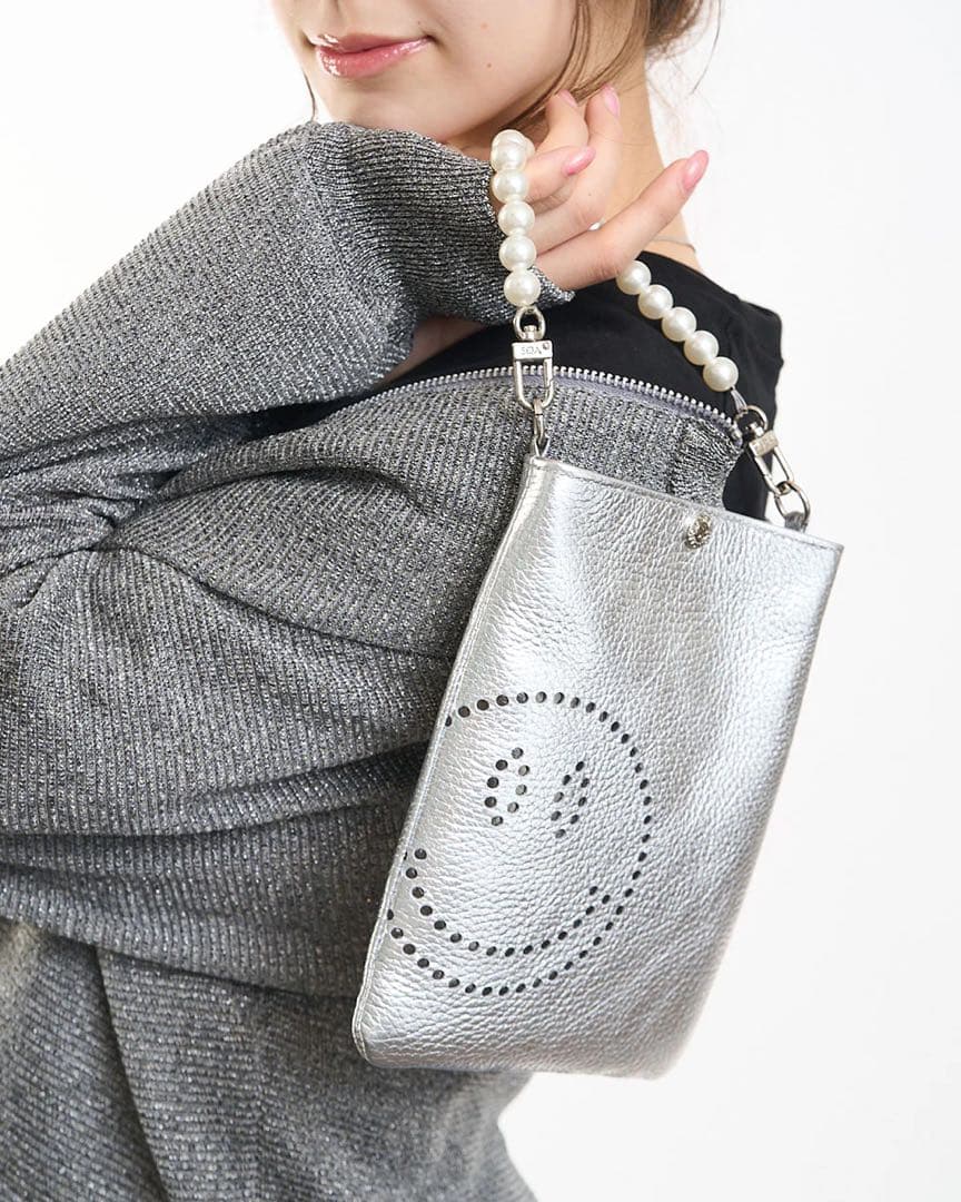 タイムセール　新品未使用　サロンドアルファード　バッグインバッグとパールハンドル