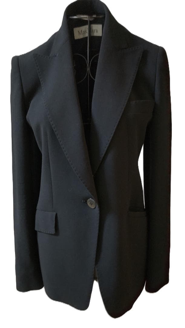 【メルカリ祭り限定価格】マックスマーラ　 テーラードジャケット　黒　40サイズ