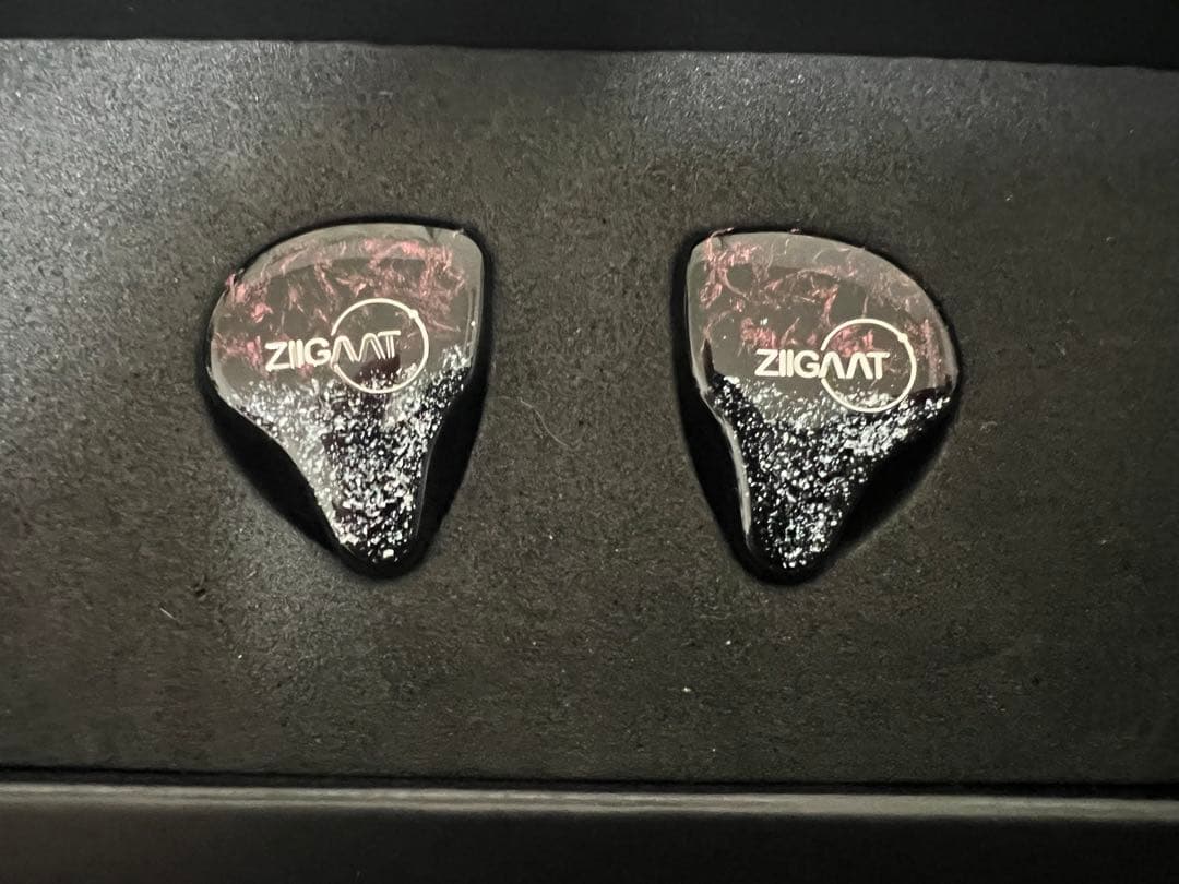 イヤホン ZIIGAAT ODYSSEY 1DD+3BA