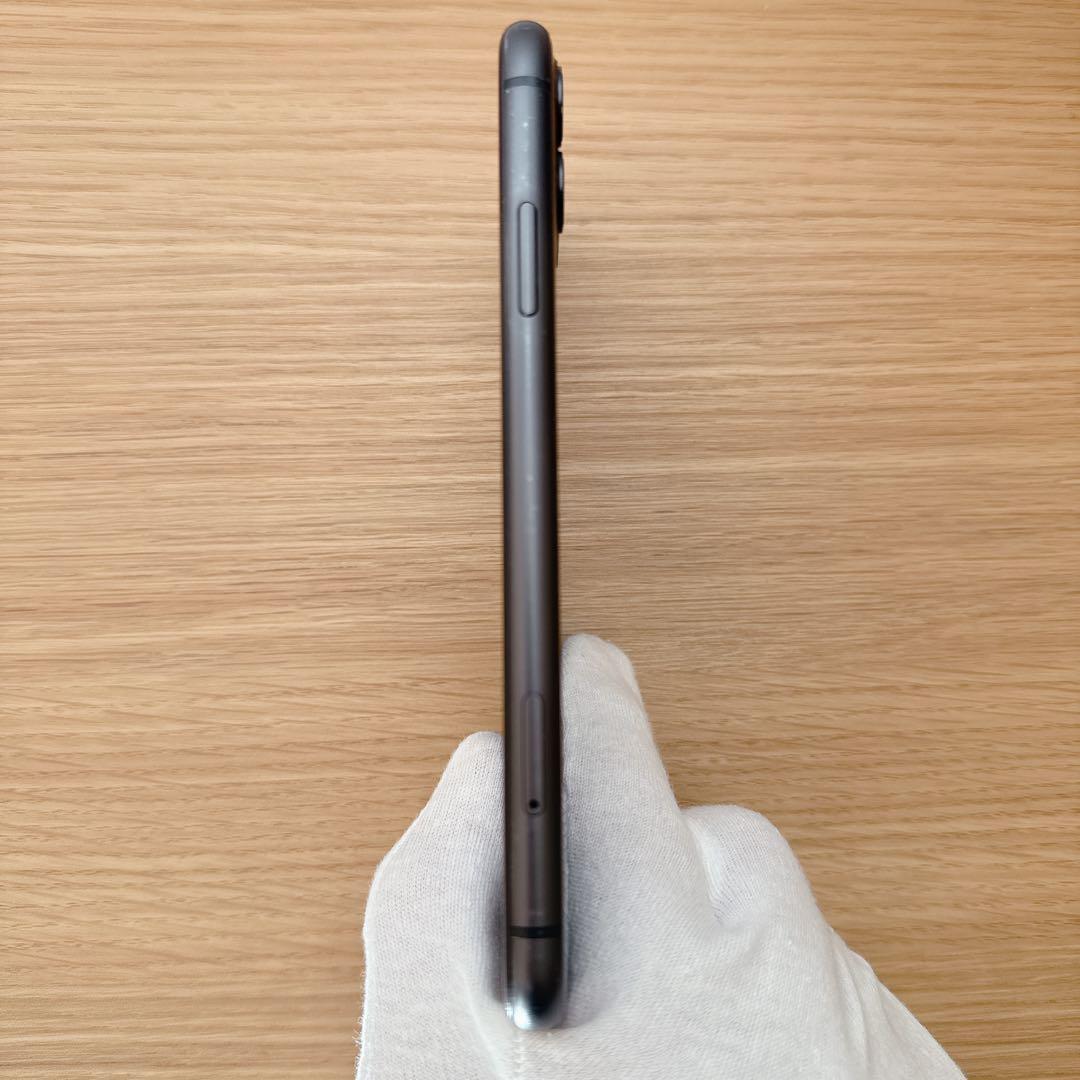 iPhone 11 64GB ブラック SIMフリー 【箱付き】