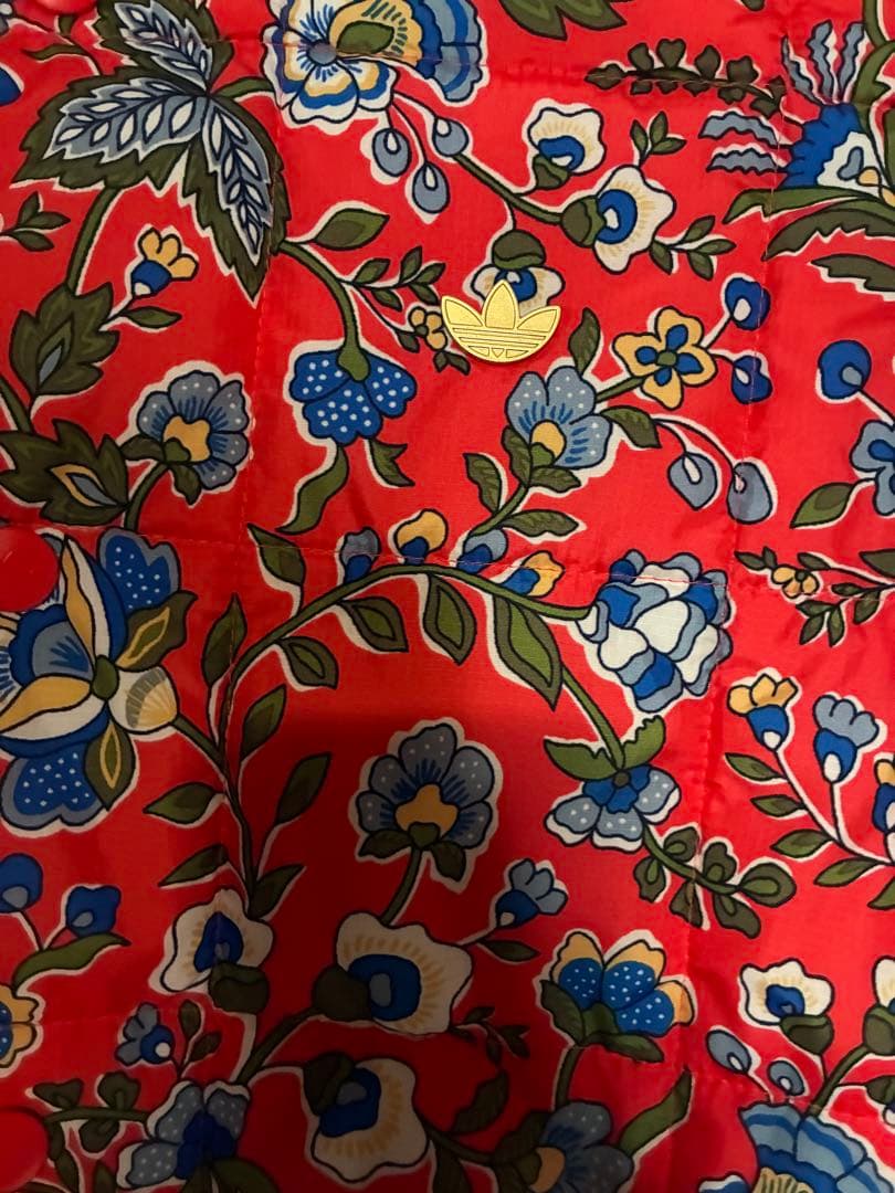 adidasリバティコラボレーションジャケット