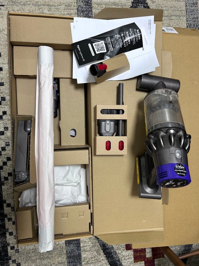 Dyson Cyclone V10 コードレス掃除機