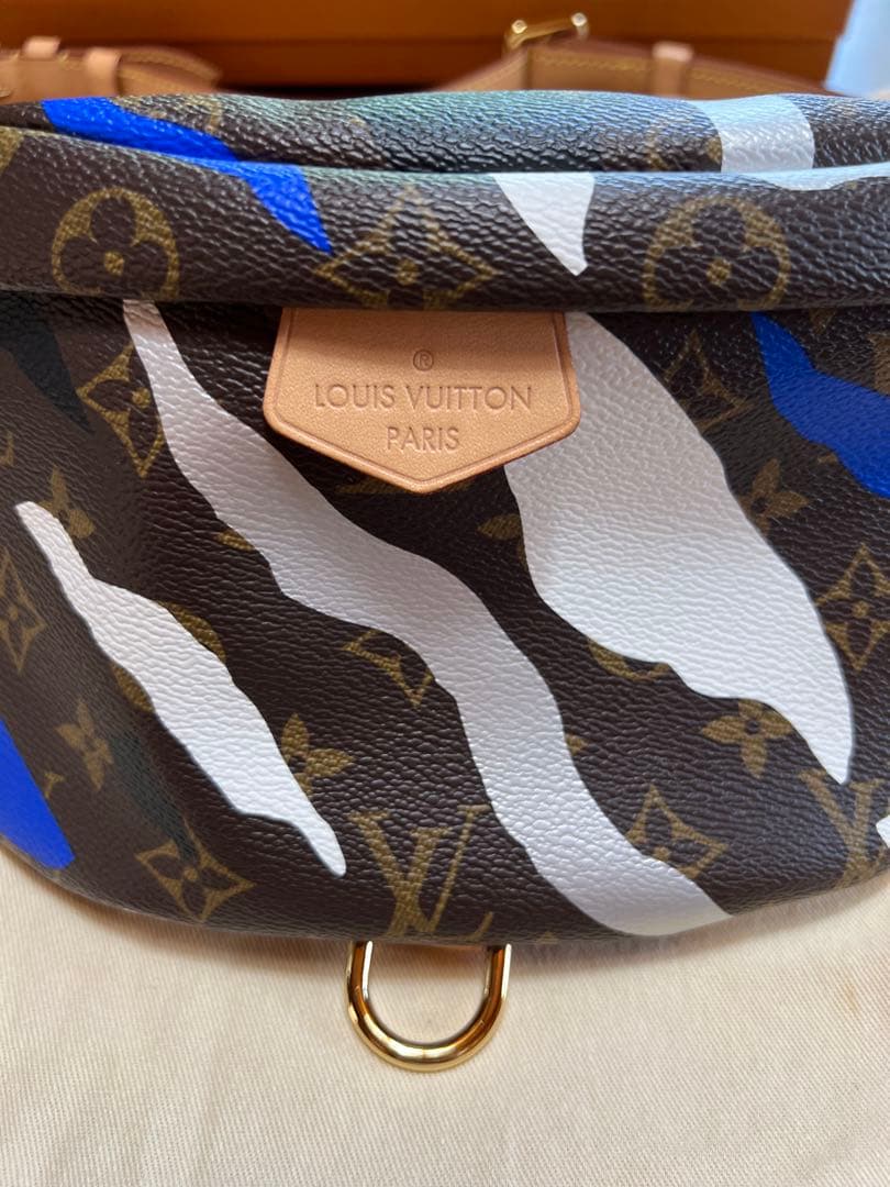 LOUIS VUITTON ボディバッグ・ウエストポーチ