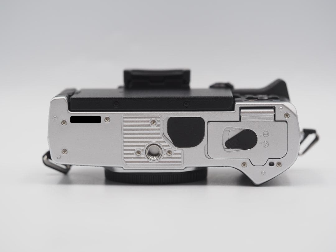 ◆値引き不可◆OLYMPUS OM-D E-M5MARKⅢ（シルバー）