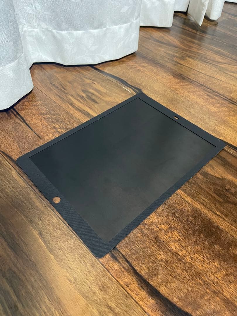 iPad Pro（Logicoolキーボード・ケース・覗き見防止フィルタ付き）