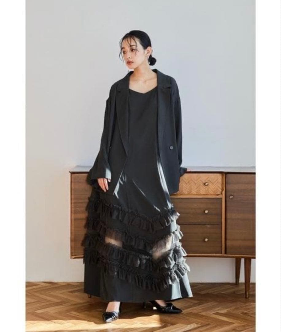 期間限定。１万円引！美品 niana トランスペアレントヘムセットアップドレス