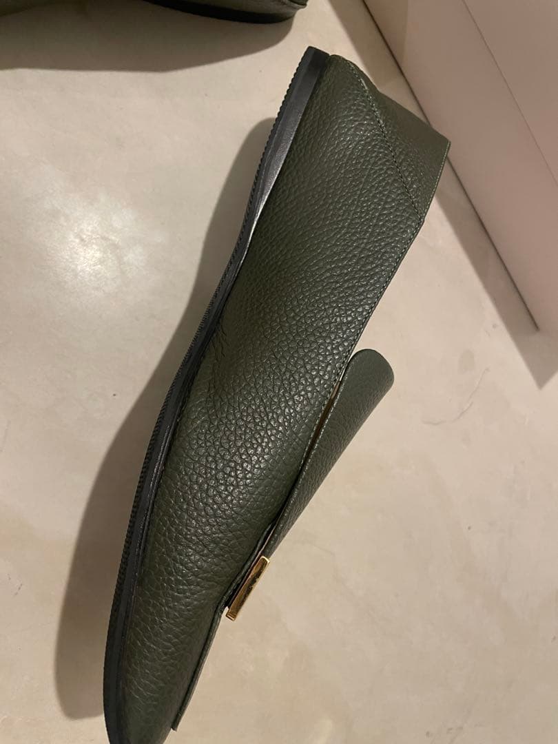 Sergio Rossi sr1オリーブグリーン レザー ローファー