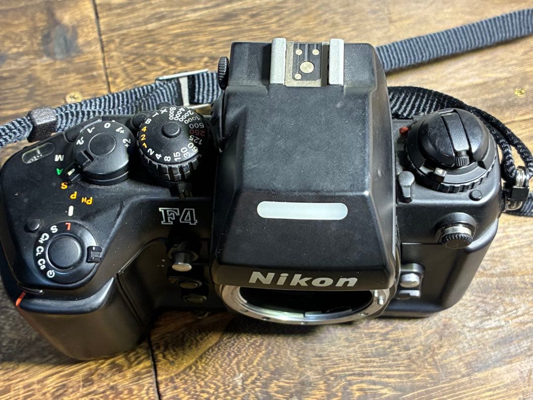 Nikon F4/フィルムカメラ/説明書付き/現状品