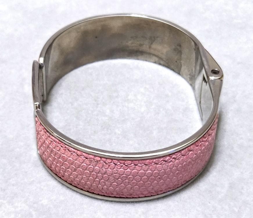 GUCCI グッチ ピンクレザー　Gロゴ　バングル　41337