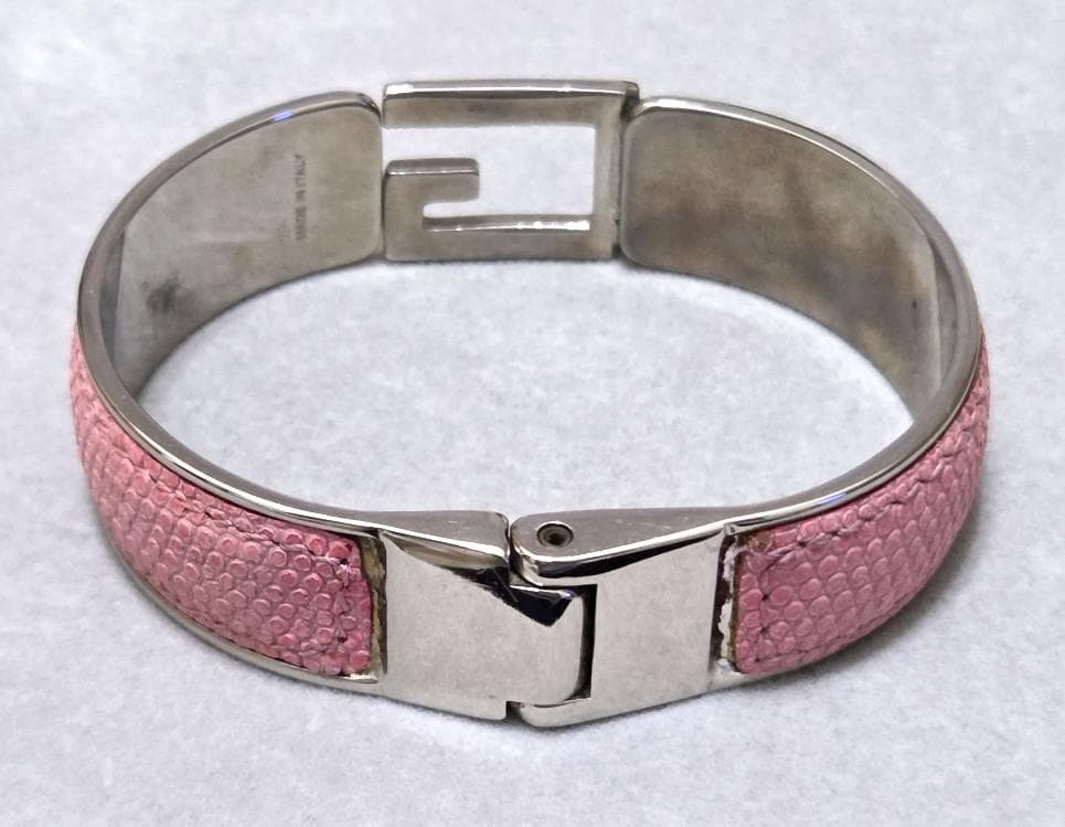GUCCI グッチ ピンクレザー　Gロゴ　バングル　41337