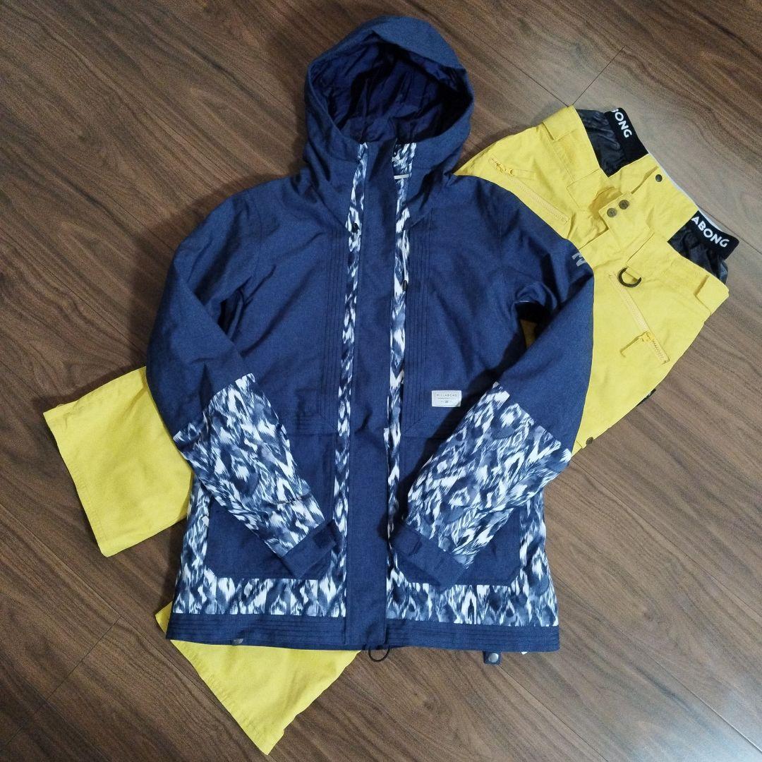 【極美品】ビラボン　スノボーウェア　上下　レディース　上M 下S