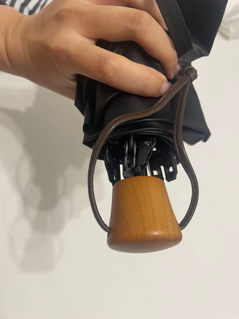 【今年購入】3段折　白黒ストライプ　サンバリア100 美品【14000円】