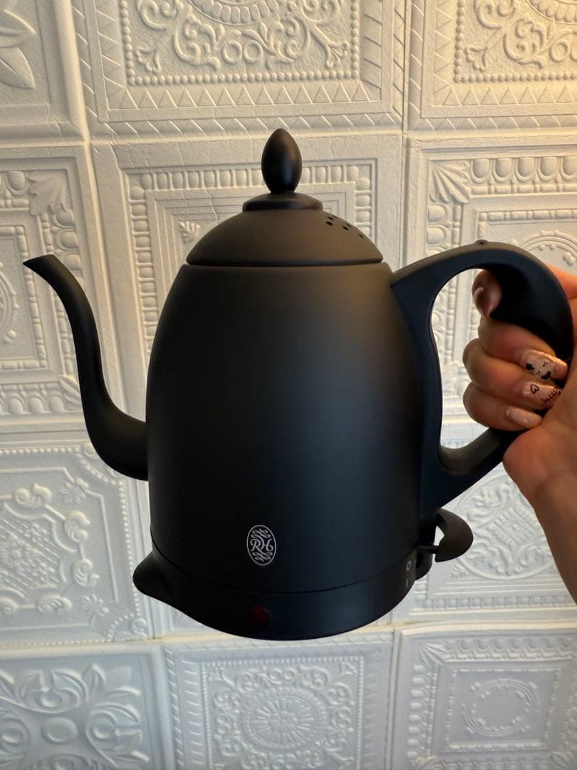 Russell Hobbs ブラック電気ケトル 1.0L新品未使用