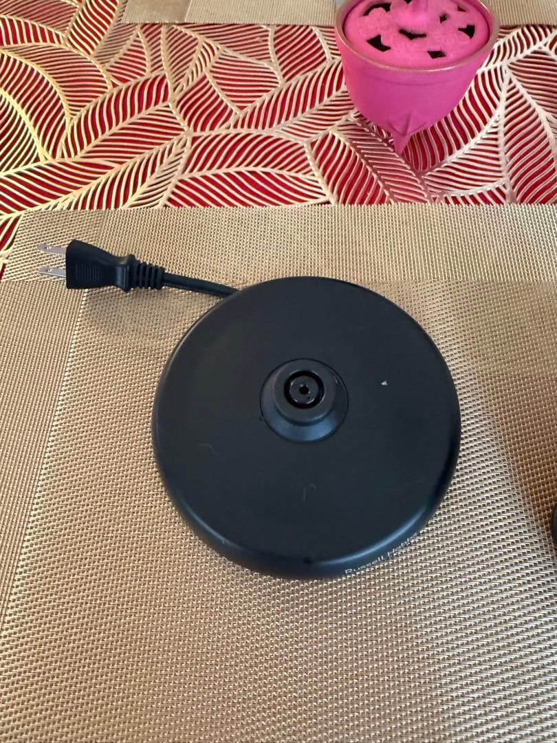 Russell Hobbs ブラック電気ケトル 1.0L新品未使用