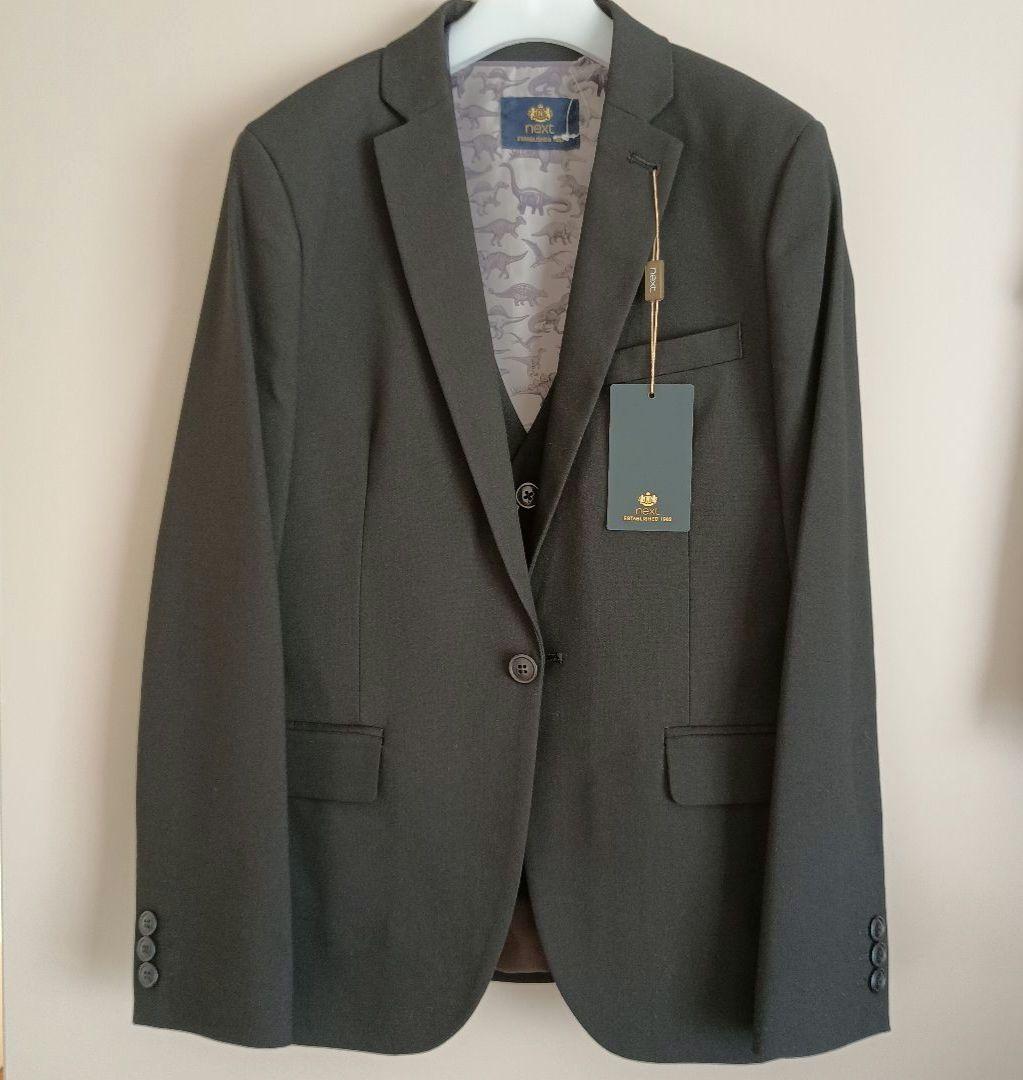 新品　NEXT　男の子　黒　ブラック　スーツ　ベスト　ジャケット　パンツ　152