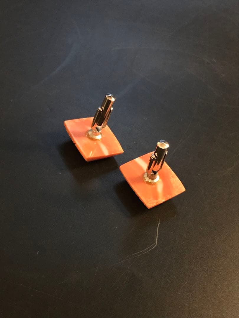 珊瑚玉スクエア型カフリンクス