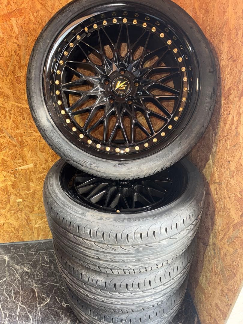 m*i様 【正月限定1万円スタート】WORK VS XV 19インチ