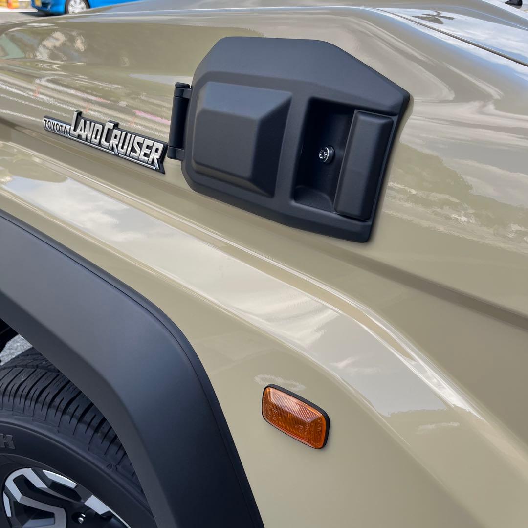 m*.様 再再販ランクル70 GDJ76 セキュリティキー付リッドカバー　新型7