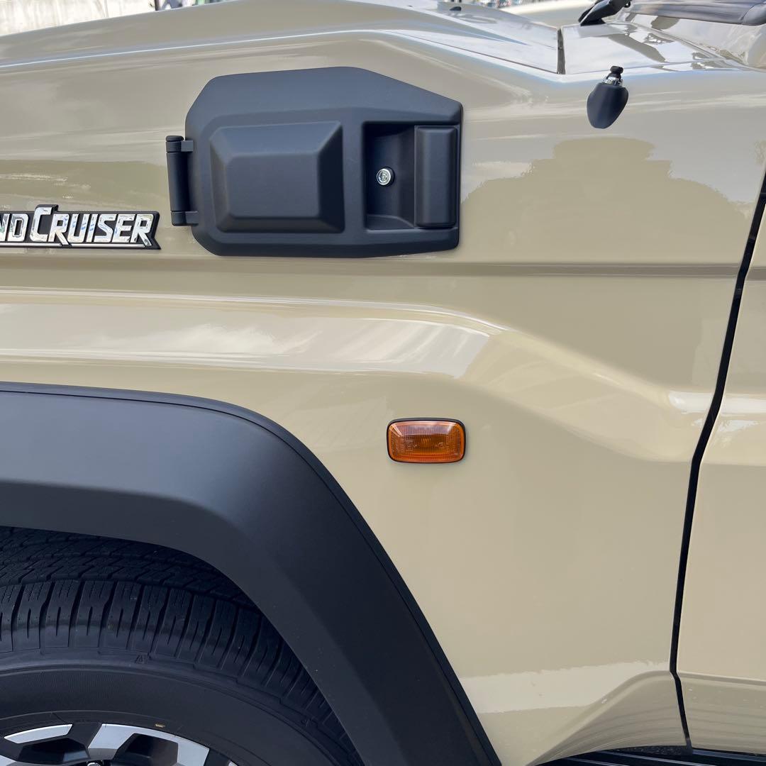 m*.様 再再販ランクル70 GDJ76 セキュリティキー付リッドカバー　新型7