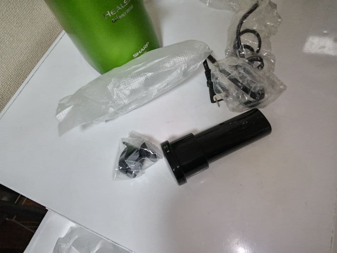 新品未使用 シャープヘルシオ スロージューサー グリーンプレッソEJ-GP1-G