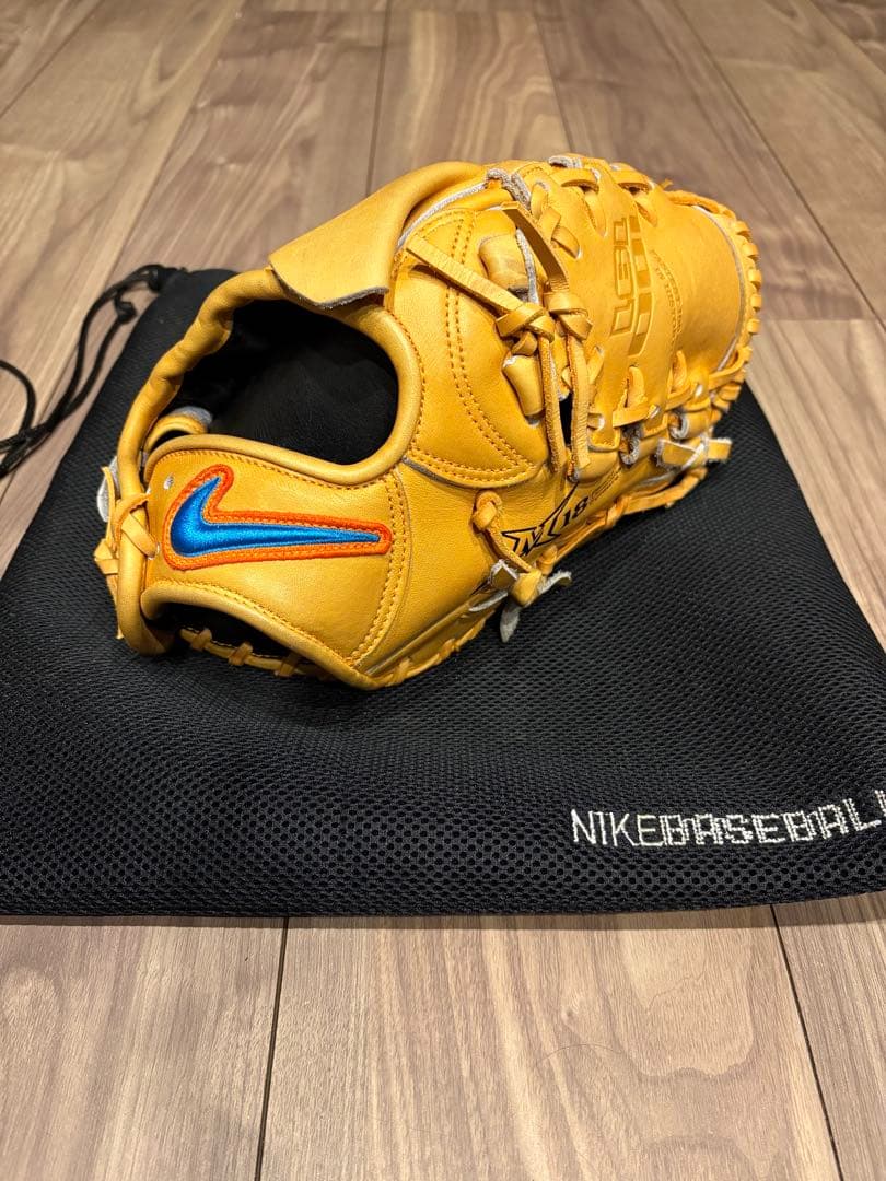 ナイキ　軟式投手用グラブ　松坂大輔100勝記念モデル