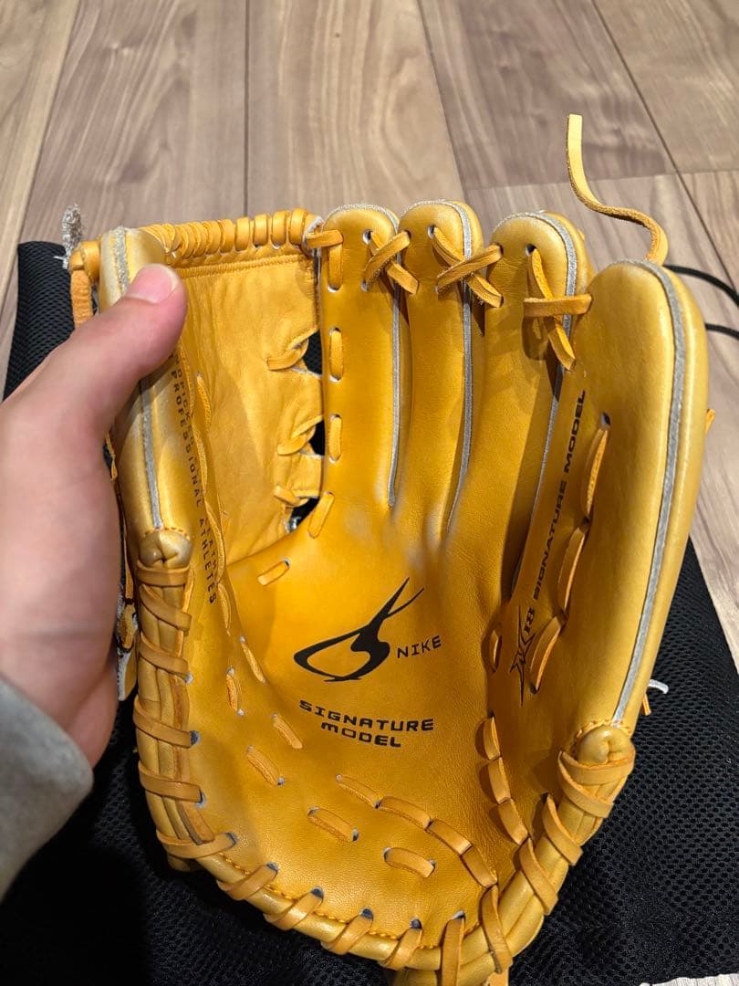 ナイキ　軟式投手用グラブ　松坂大輔100勝記念モデル