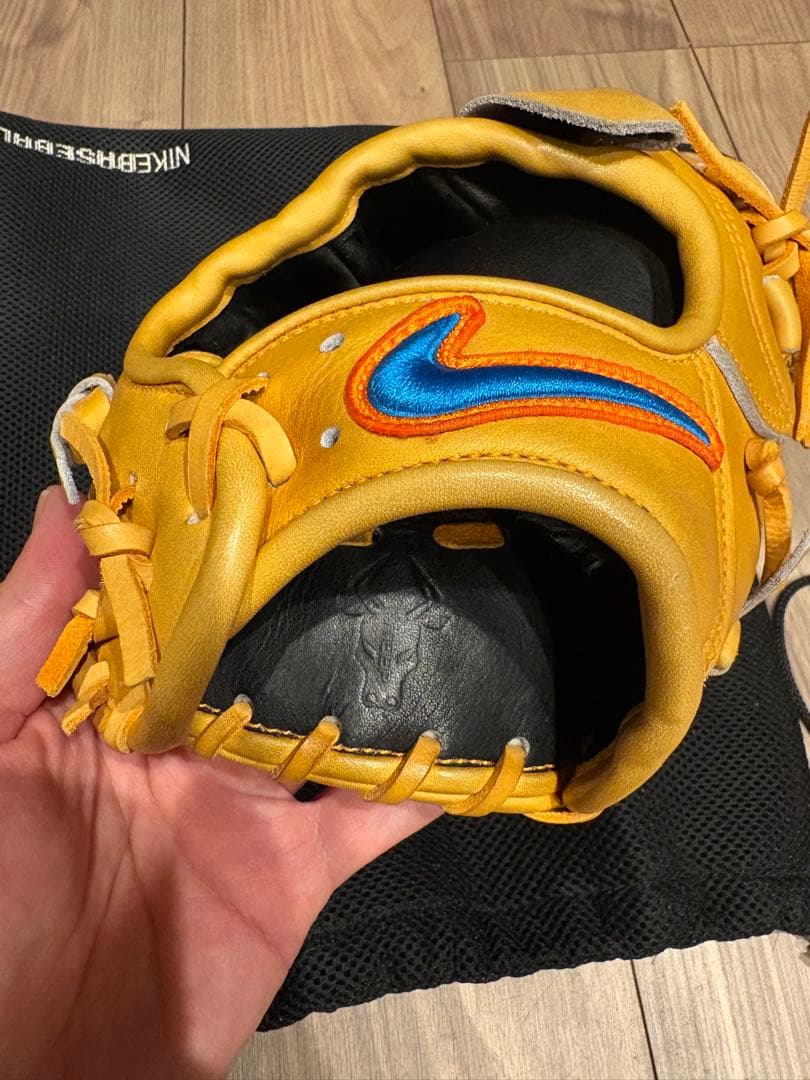 ナイキ　軟式投手用グラブ　松坂大輔100勝記念モデル