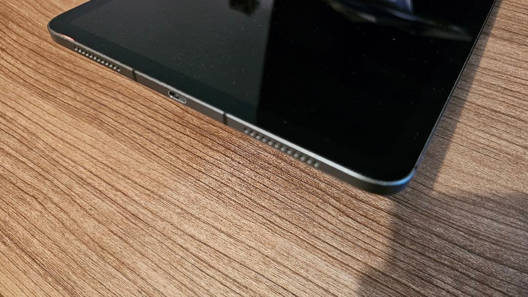 Apple iPad Air5 スペースグレー ＋スマートフォリオ(おまけ)