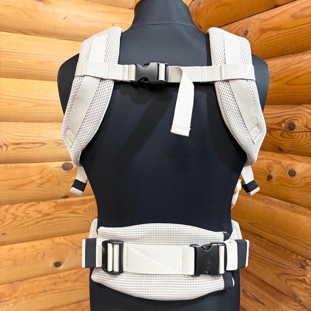 【極美品】Aprica アップリカ 抱っこ紐 ラクリス ベージュ 限定カラー