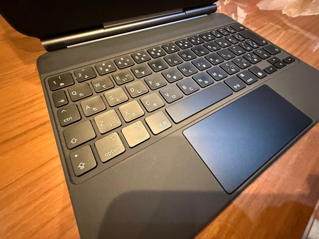 iPad 10.9インチ スペースグレー 64G Magic Keyboard付