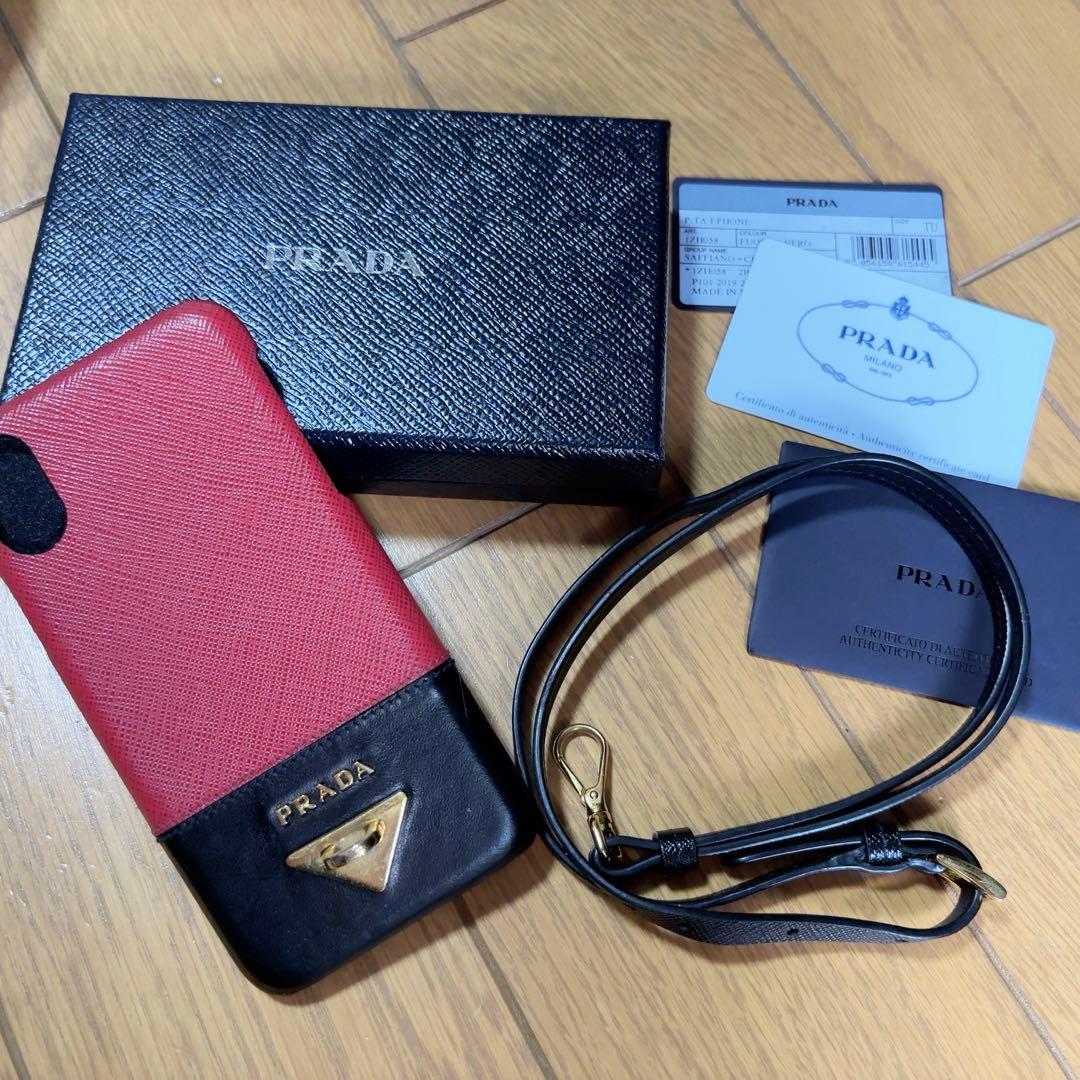 PRADA サフィアーノレザー iPhoneケース 赤黒