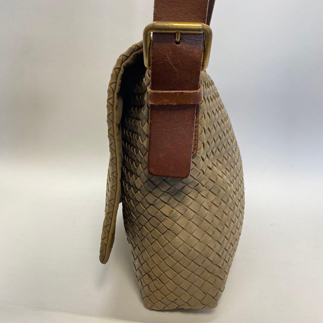 ボッテガヴェネタ ショルダーバッグ カーキ イントレチャート メッセンジャー