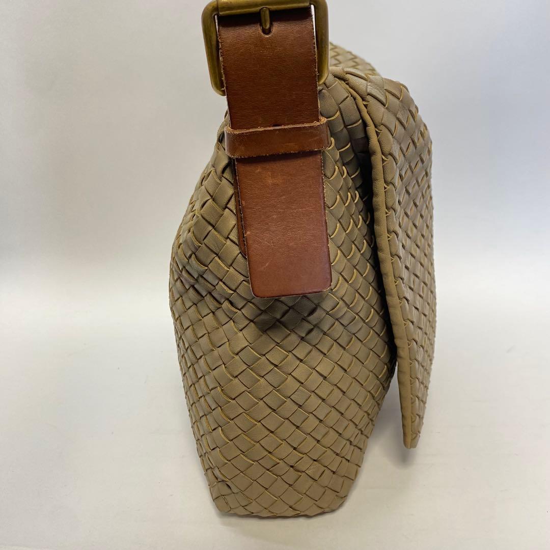 ボッテガヴェネタ ショルダーバッグ カーキ イントレチャート メッセンジャー