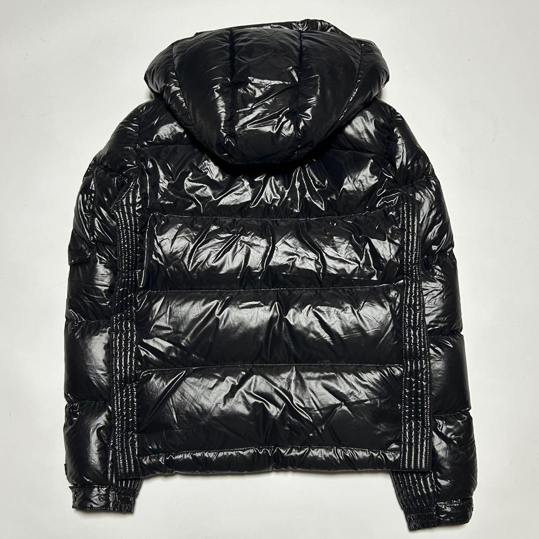 02/Mサイズ　TATRASタトラス　KRAZ　ブラック　ダウンジャケット　光沢