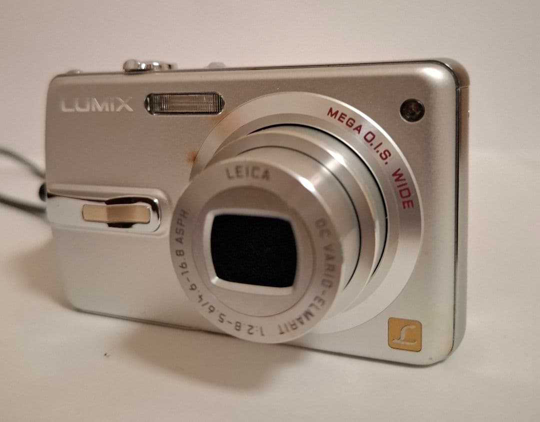 [美品] パナソニックPanasonic LUMIX DMC-FX50