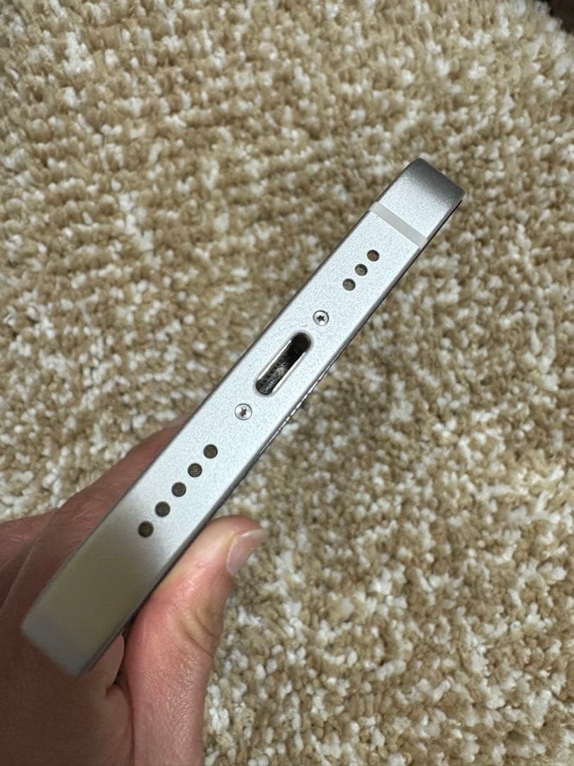 携帯電話本体 iPhone13 128GB Starlight