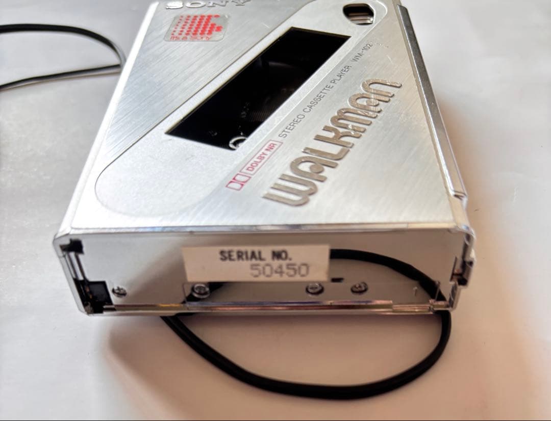 SONY WM-102 カセットプレーヤー　イヤホン付き　　ジャンク品