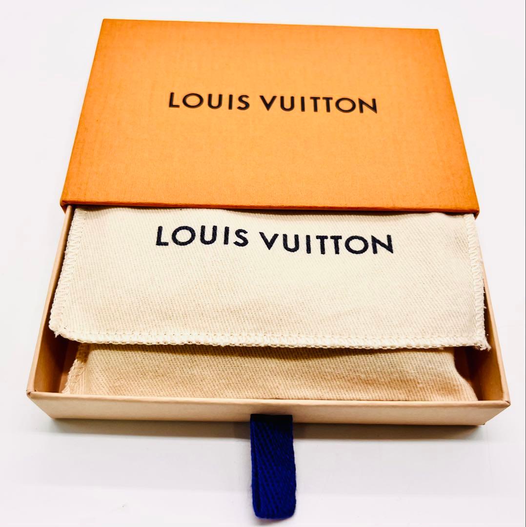 【新品未使用】ルイヴィトン 6連 キーケース ミュルティクレ Ｍ62630