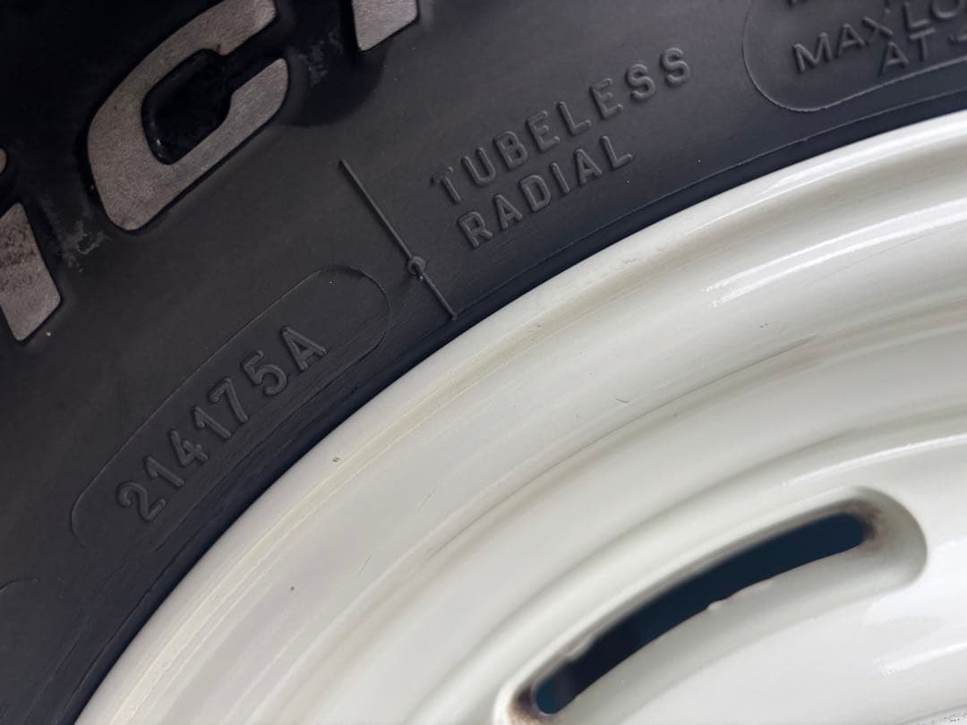 タイヤ・ホイール BFGoodrich All-Terrain T/A 265/75R16