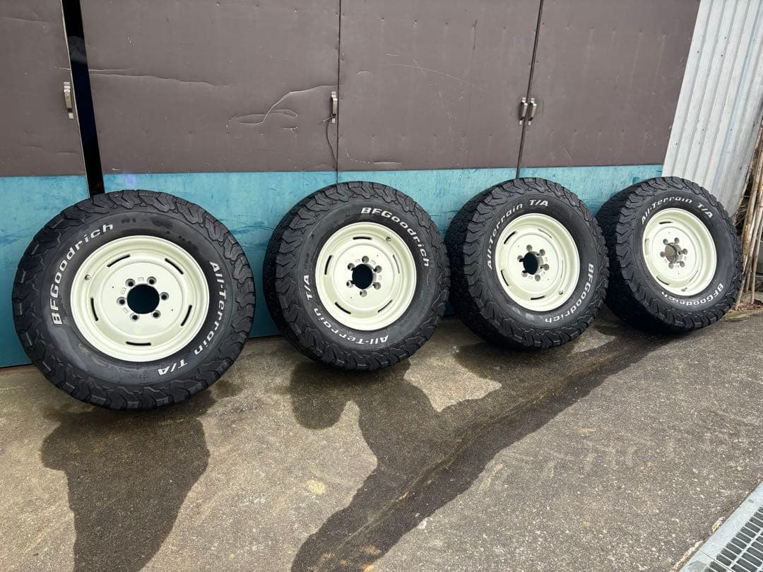 タイヤ・ホイール BFGoodrich All-Terrain T/A 265/75R16