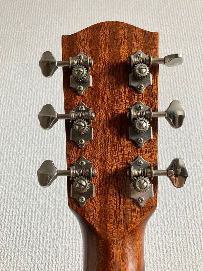 Eastman E22-SS/v-SB アコースティックギター J-45スタイル