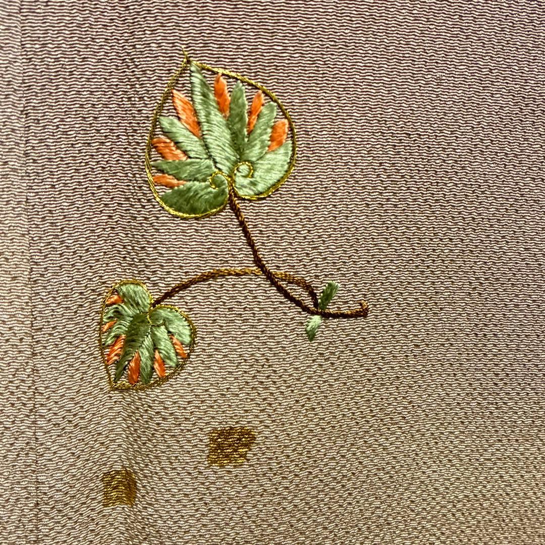 D113訪問着 ホリヒロシ 葵 刺繍 縫い紋 正絹着物 袷 しつけ糸未使用極美品
