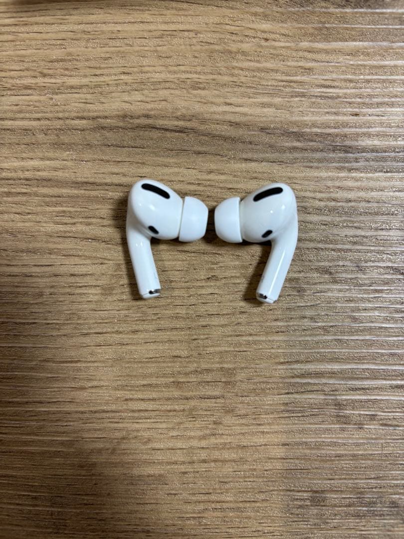 AirPods Pro 本体/充電器/アイアンマンケース付